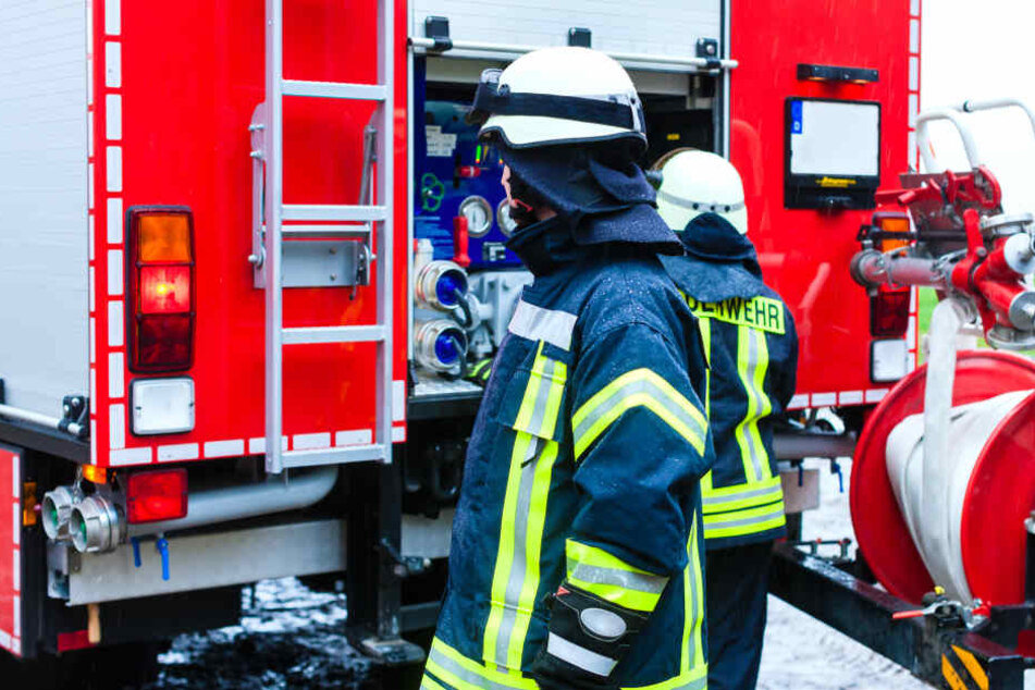 An dem Einsatz waren rund 100 Feuerwehrleute beteiligt (Symbolbild).
