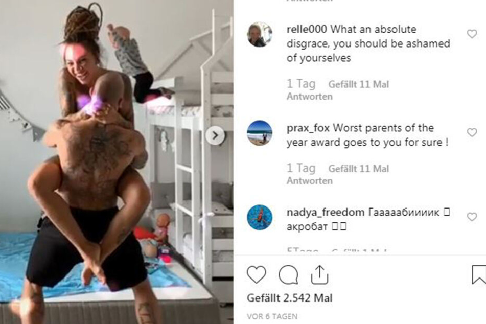 Empörte Follower kommentieren unter dem Post der Influencerin.