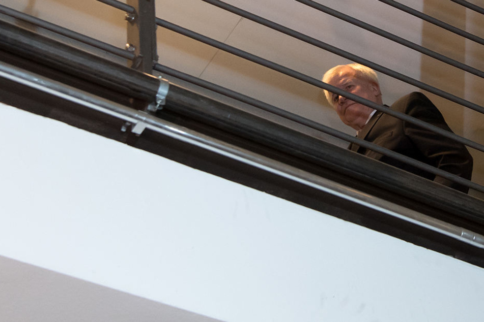 Horst Seehofer: Bis Anfang Dezember sollen weitere Gespräche über (s)eine "Zukunftslösung" für die CSU geben.
