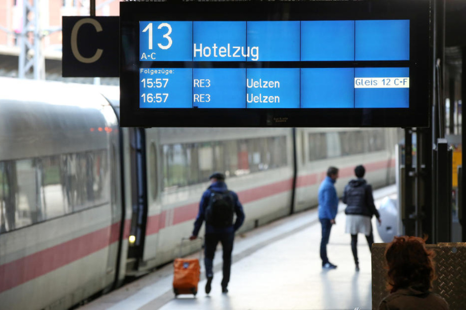 Den Gestrandeten wurde ein Hotelzug für die Nacht gestellt. (Symbolbild)