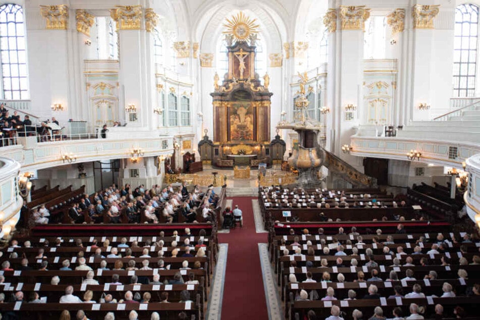 Die Trauerfeier für Jan Fedder findet am 14. Januar in der Kirche Sankt Michaelis (Michel) in Hamburg statt.