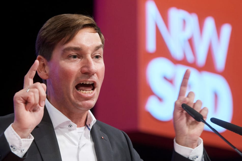 Sebastian Hartmann, NRW-SPD-Landesvorsitzender, bei einer Rede.