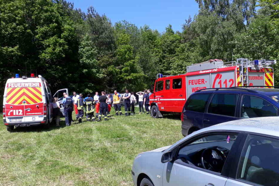 Ein Großaufgebot an Einsatzkräften durchforstet das Gebiet um den Ort des Verschwindens.