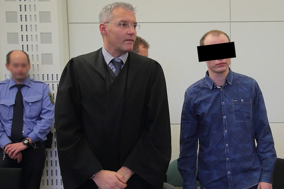 Angeklagter Nino K. mit seinem Anwalt Hansjörg Elbs.