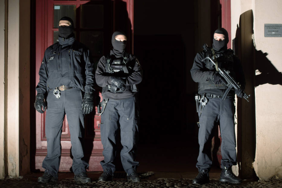 In Berlin gab es am Dienstag eine Razzia in der Unterkunft eines möglichen Mitwissers. (Symbolbild)