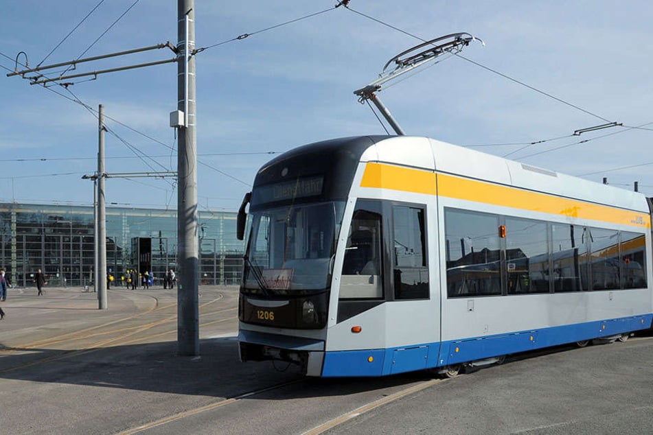 140 Zuschauer diskutierten am Montag in der LVZ-Kuppel gemeinsam mit sechs Fachmännern über die Zukunft des Nahverkehrs. (Symbolbild)