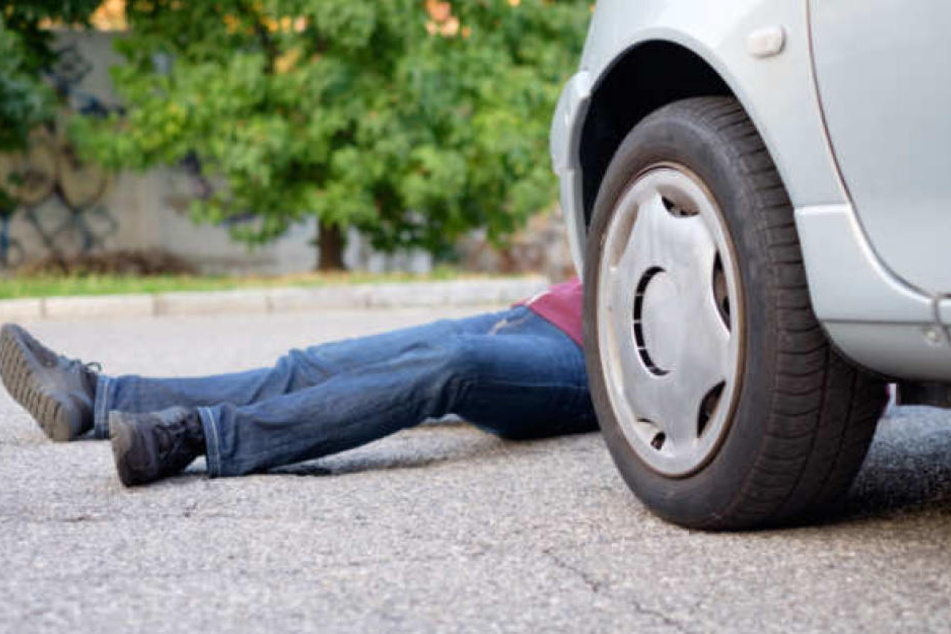 Er versuchte, seine Tat durch einen Unfall vorzutäuschen. (Symbolbild)
