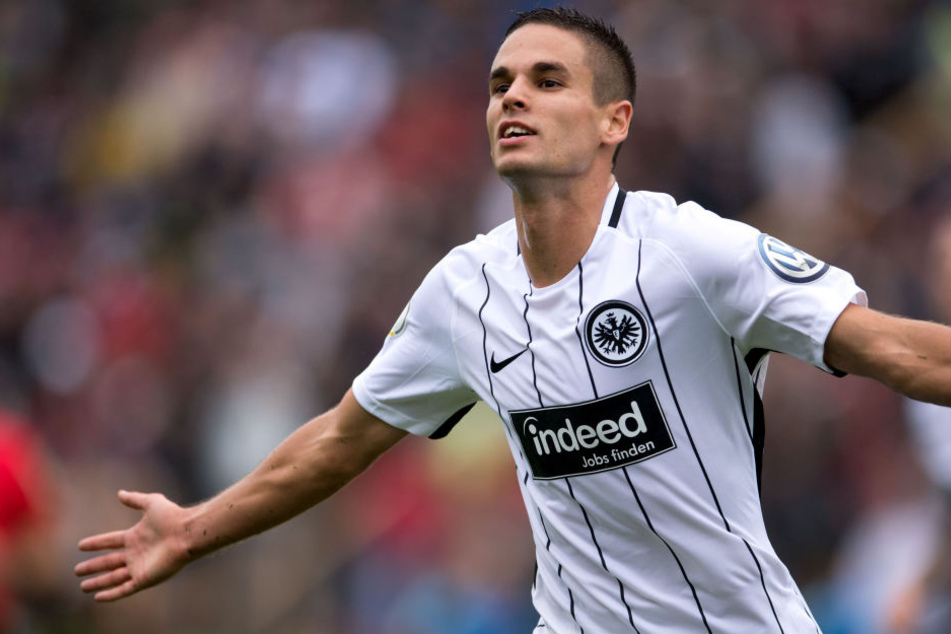 Mijat Gacinovic wird angeblich von Jose Mourinho beobachtet.