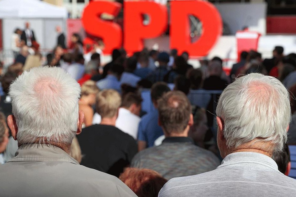 Rentner bei einer Wahlkampfveranstaltung der SPD.