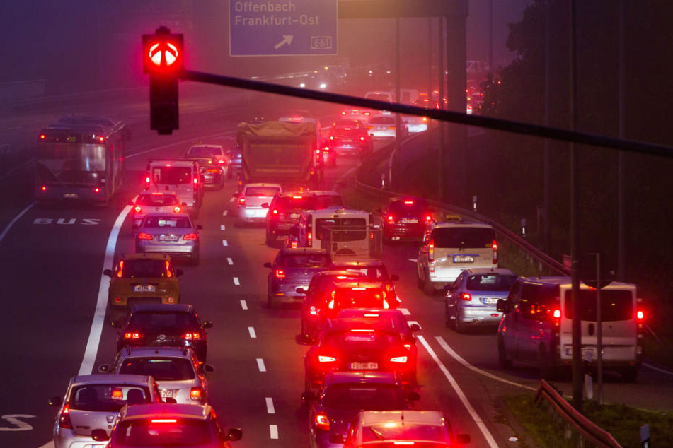 Autos dicht an dicht: Auf der Friedberger Landstraße ist das Alltag.