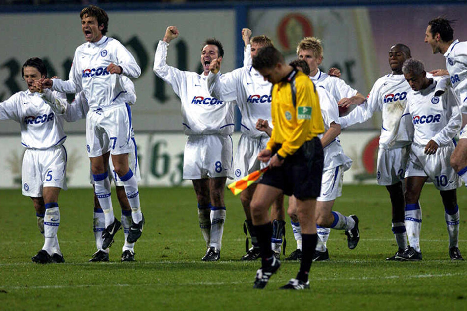An der Ostsee soll der Grundstein für eine gute Saison gelegt werden, so wie 2003. Damals war es noch ein Duell zweier Bundesligisten. Die Umstände haben sich mittlerweile geändert.
