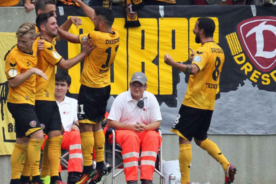 Der Bullenkopf-Skandal geschah während der Erstrundenpartie zwischen Dresden und Leipzig im DFB-Pokal.
