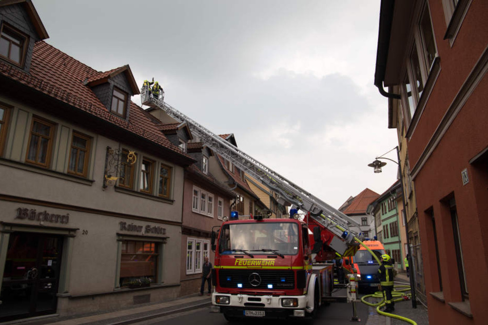 Die Feuerwehr war mehrere Stunden beschäftigt.