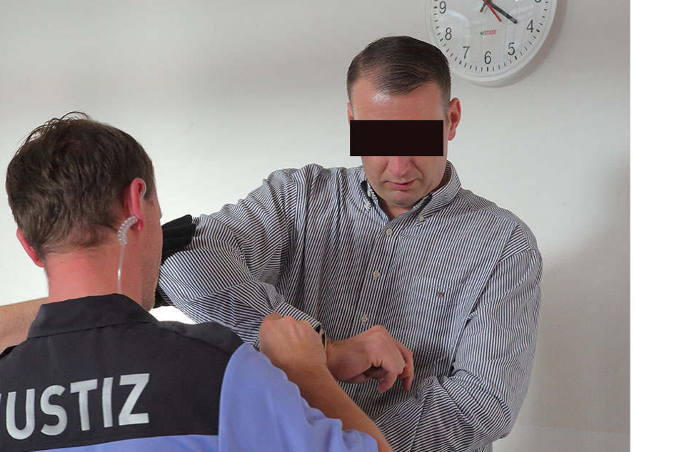 Christian L. (33) legte am Freitag im Landgericht ein umfangreiches
Geständnis ab.