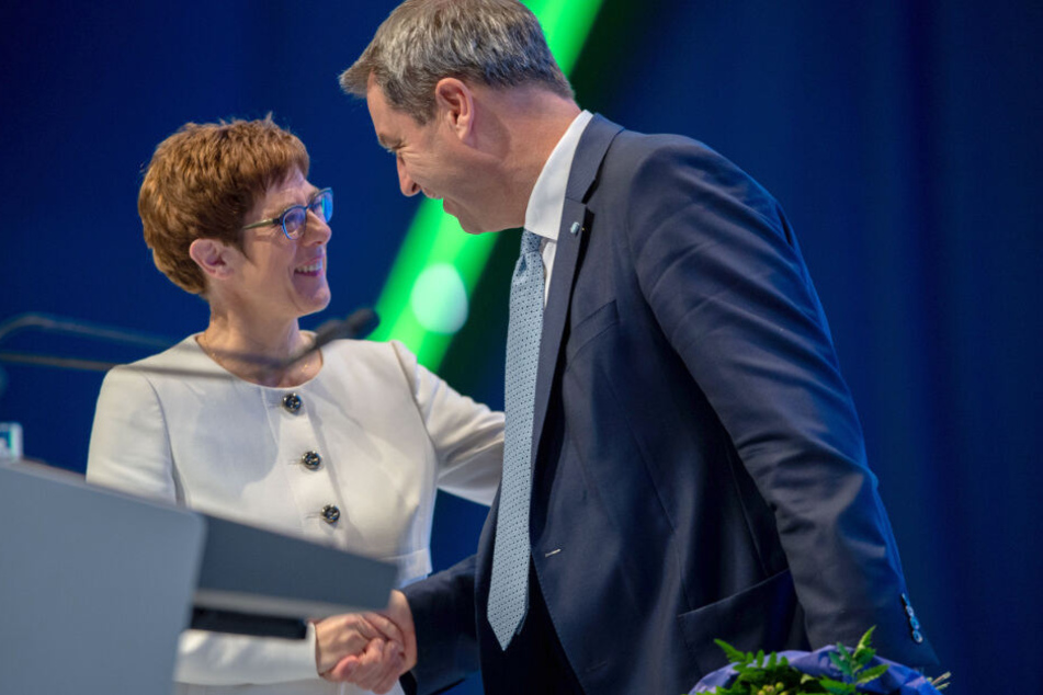 CDU-Chefin Annegret Kramp-Karrenbauer und CSU-Boss Markus Söder zeigen Geschlossenheit.