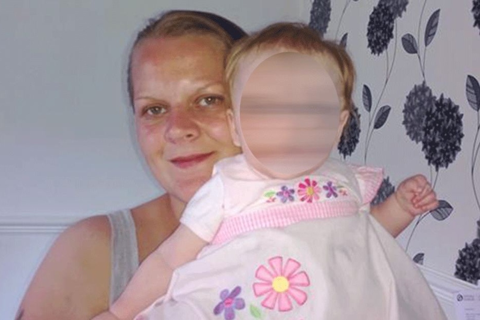 Kelly Sibbick mit ihrer Tochter Evie.