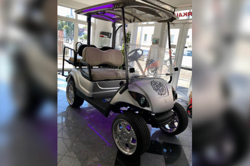 Auch eine Bluetooth-Anlage soll sich laut Bonez MC im Golfmobil befinden.