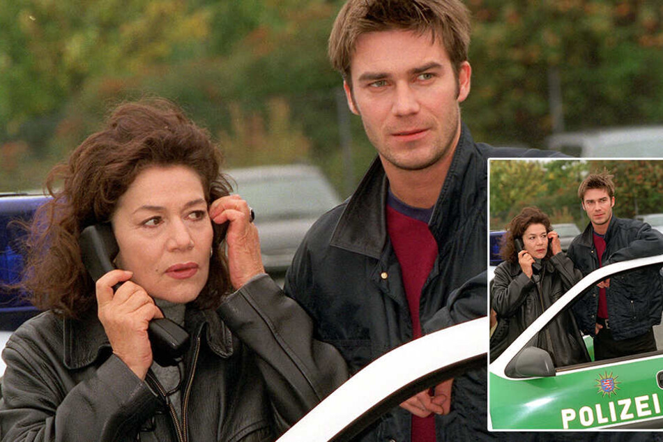 Oktober 1998:Die Schauspielerin Hannelore Elsner mit ihrem Kollegen Thomas Scharff während Dreharbeiten zu "Die Kommissarin".