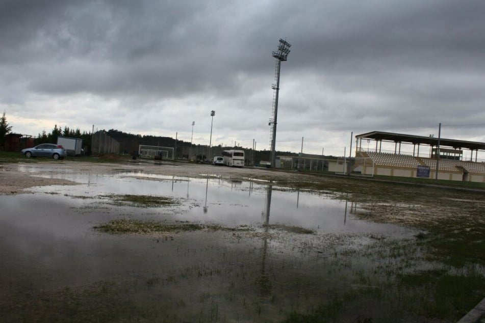 Der Platz im türkischen Belek ist durch anhaltende Regenfälle überflutet.