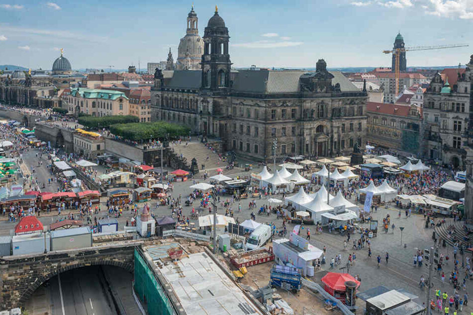 Über 500 000 Besucher sollen wieder das Stadtfest stürmen. Zum ersten Mal ist die Augustusbrücke gesperrt.