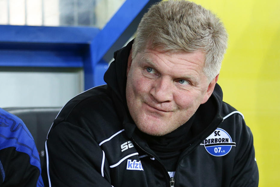 Nach dem Debakel beim SC Paderborn will Stefan Effenberg wieder als Trainer arbeiten.