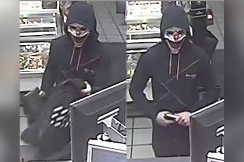 Mit einer Clowns-Maske vor dem Gesicht überfiel der Täter die Tankstelle.