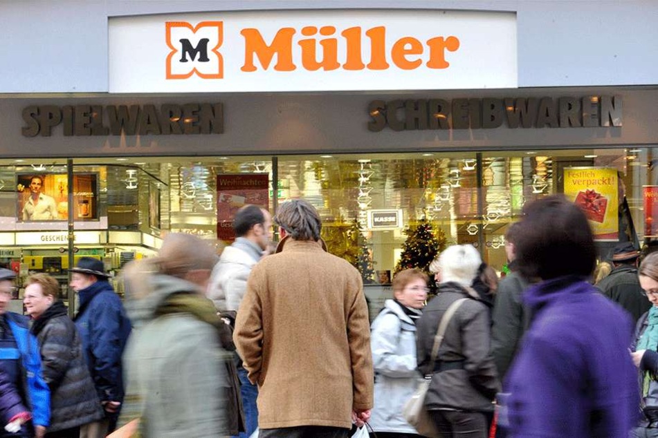 Die Drogeriemarkt-Kette Müller äußerte sich via Facebook, löschte den Post aber kurz darauf wieder. Warum?