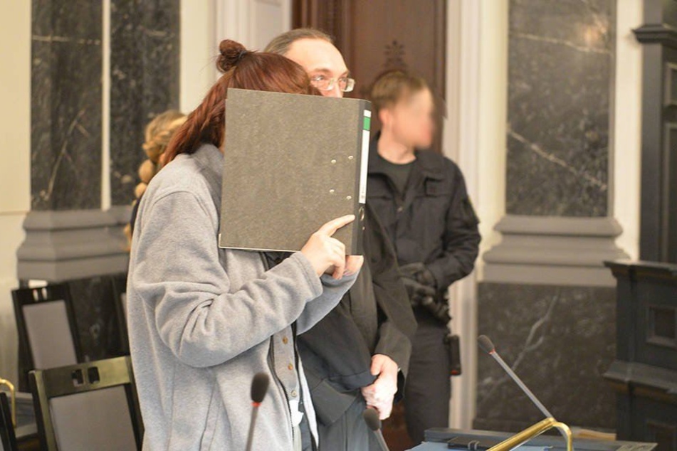 Anja G., die Mutter des toten Kindes Anfang März vor dem Landgericht Zwickau.
