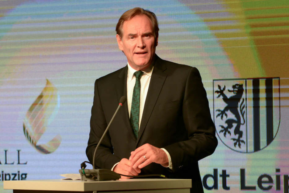 Stadtoberhaupt Burkhard Jung will den Spitzensport in Leipzig bündeln: Ein gemeinsames Vermarktungskonzept. Das erste Gespräch sei sehr ermutigend gewesen. Anfang kommenden Jahres rechnet er mit einer Entscheidung.