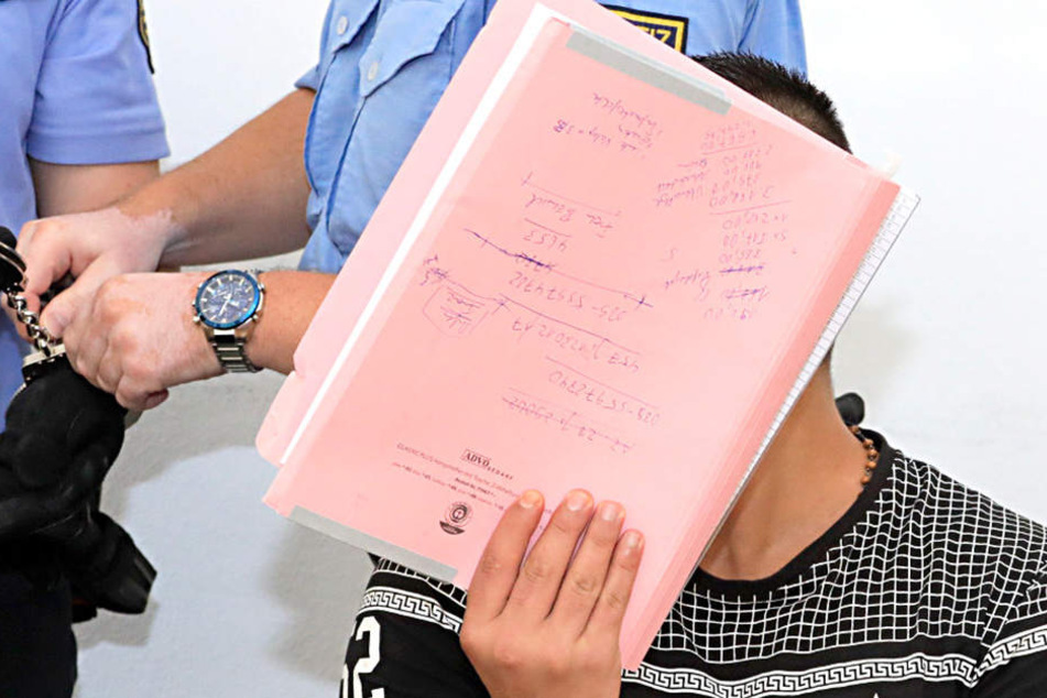 Richard B. (20) spielte gern den großen Rotlicht-König, war aber in der Szene nur ein kleines Licht.