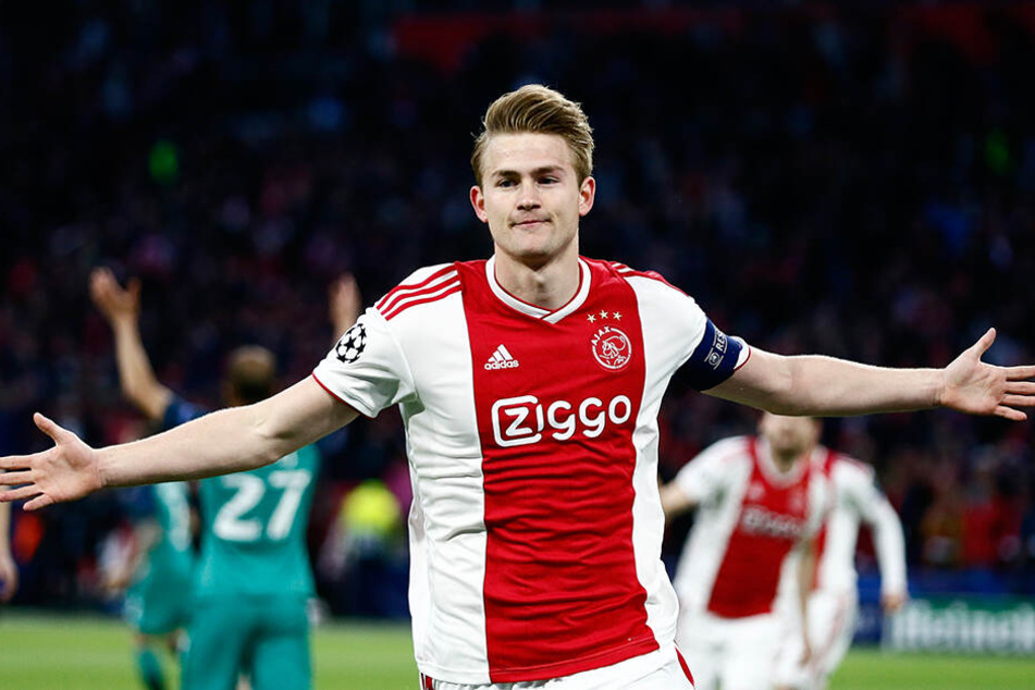 Traumstart: Matthijs de Ligt traf bereits in der fünften Spielminute für Ajax Amsterdam.