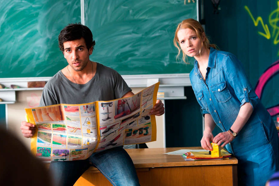 Elyas M’Barek als Zufallslehrer Zeki Müller mit Karoline Herfurth als Lisi
Schnabelstedt im ersten Film „Fack Ju Göhte“. Herfurth ist beim dritten Film
nicht mehr mit dabei.