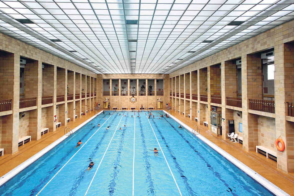Ab Montag ist die 50-Meter-Bahn im Stadtbad in Chemnitz wieder freigegeben.