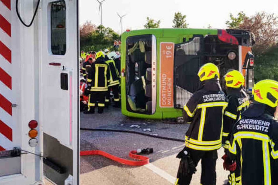 Der Bus kippte aus noch ungeklärter Ursache um.
