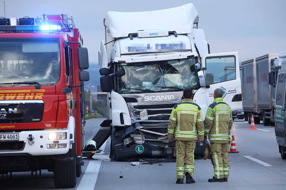 Der Fahrer musste verletzt ins Krankenhaus.