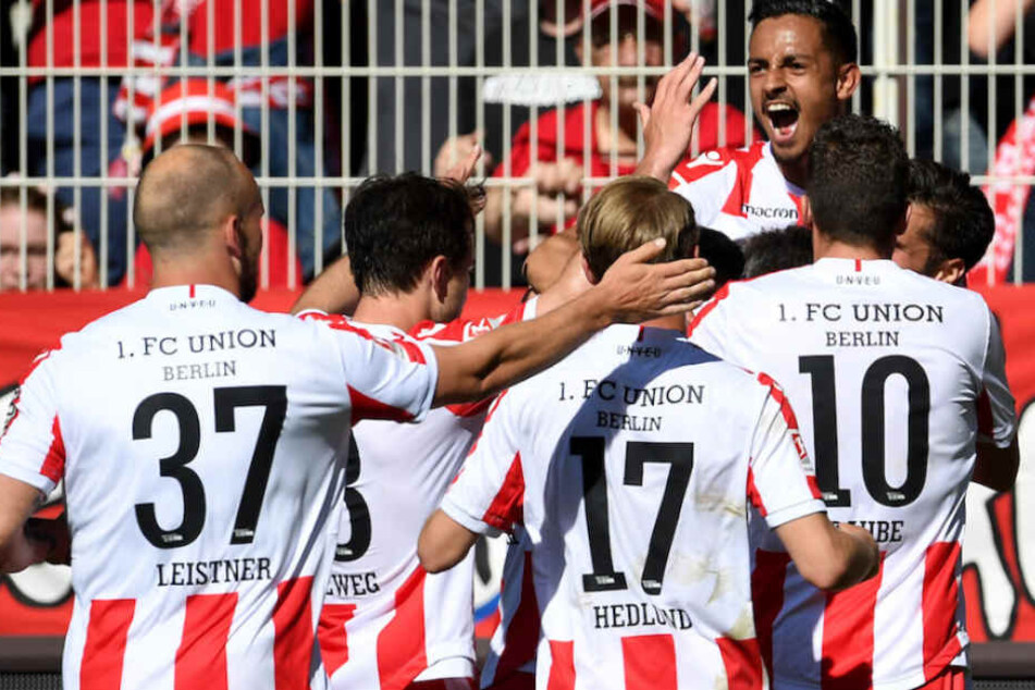 Oben auf! Kenny Prince Redondo (23) feiert seinen Treffer zum wichtigen 1:0 kurz vor der Pause.