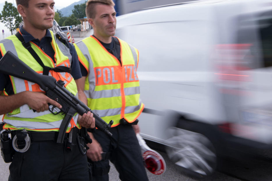 Die neue bayerische Grenzpolizei nimmt ihre Arbeit offiziell auf. (Symbolbild)