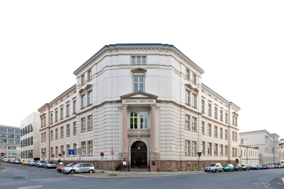 Am Uniklinikum Leipzig wurde die siebenstündige Operation durchgeführt.
