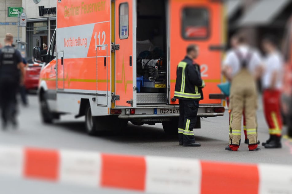 erdbeermund berlin mutter erwischt tochter beim sex erdbeermund berlin mutter erwischt tochter beim sex