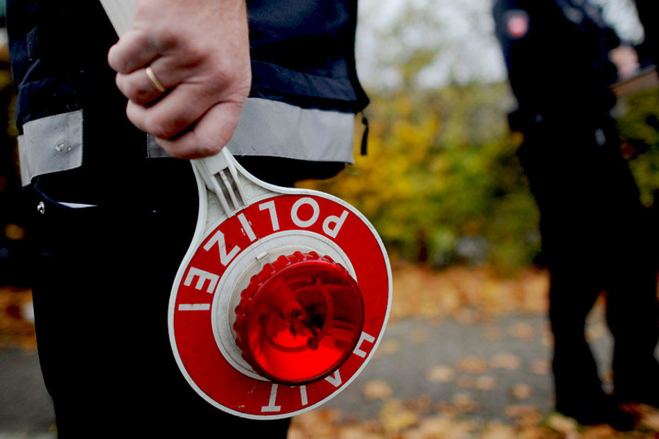 2016 hatte sich Sachsens Polizei wegen der angespannten Personallage nicht am Blitzmarathon beteiligt. 2015 waren 4600 Raser erwischt worden.