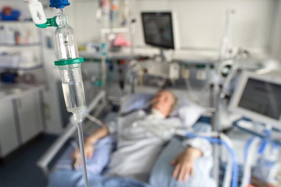 Ein Steglitzer Arzt hat einer krebskranken Patientin beim Suizid geholfen, sich aber nicht strafbar gemacht. (Symbolbild)