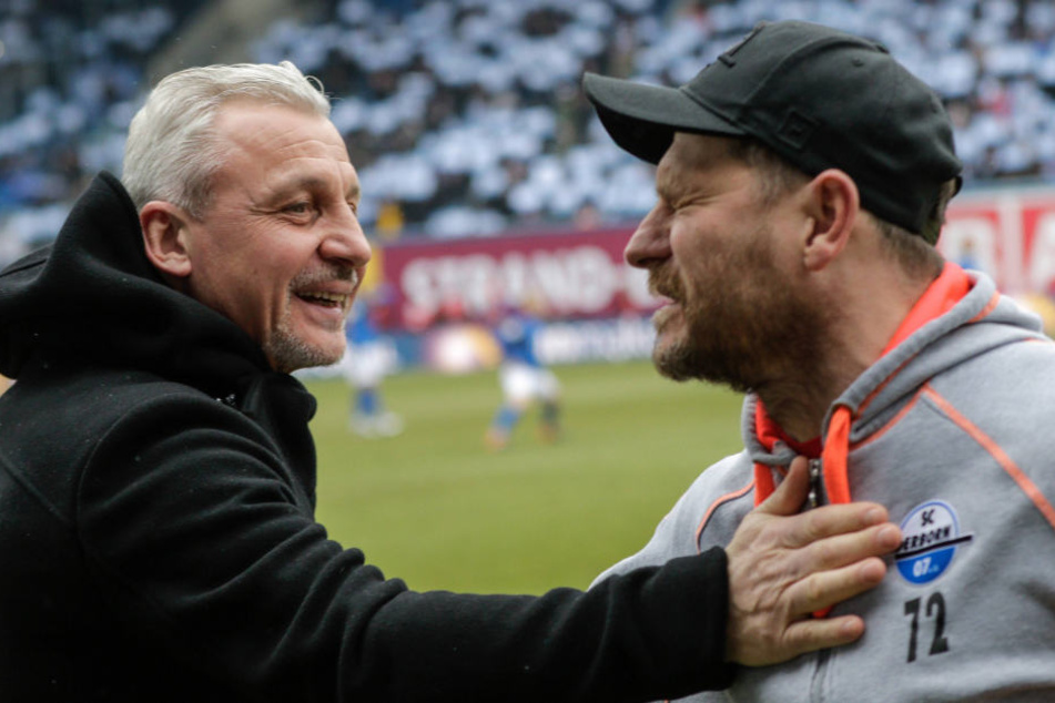 Vor dem Duell begrüßten sich Rostocks Trainer Pavel Dotchev (li.) und SCP-Trainer Steffen Baumgart.