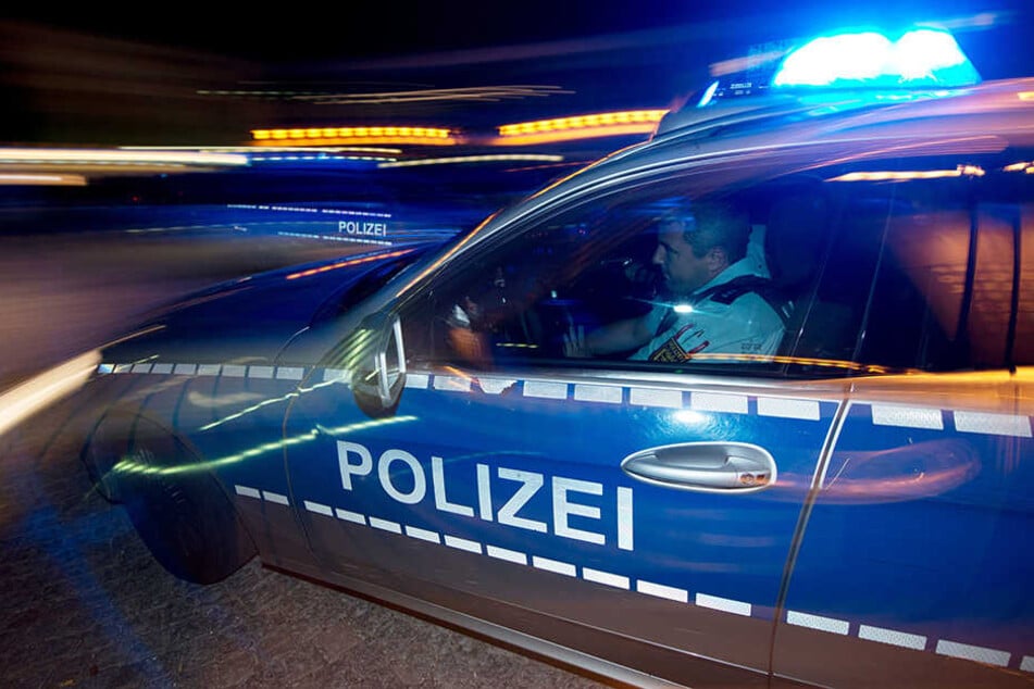 Die Polizei auf Stippvisite bei einem alten Bekannten. (Symbolbild)