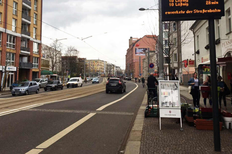 Auf der Karl-Liebknecht-Straße kam es zu Beschimpfungen, einem Steinwurf und einer Nazi-Parole eines 38-jährigen Mannes. (Archivbild)