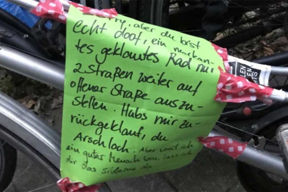 Der Brief an den Dieb wurde bei Notes of Berlin veröffentlicht.