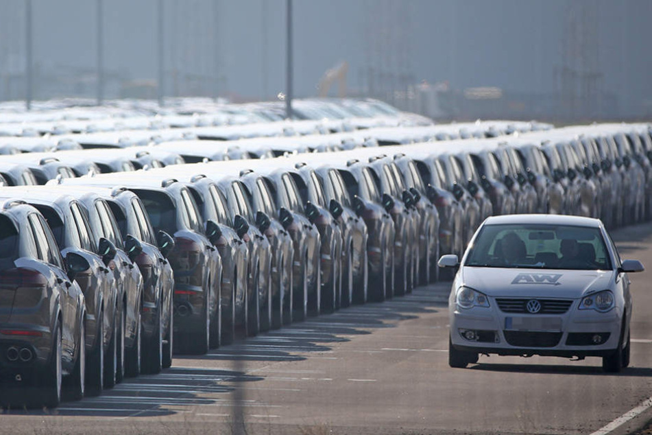 Sachsen lassen sich nicht beirren und bleiben Autofans.