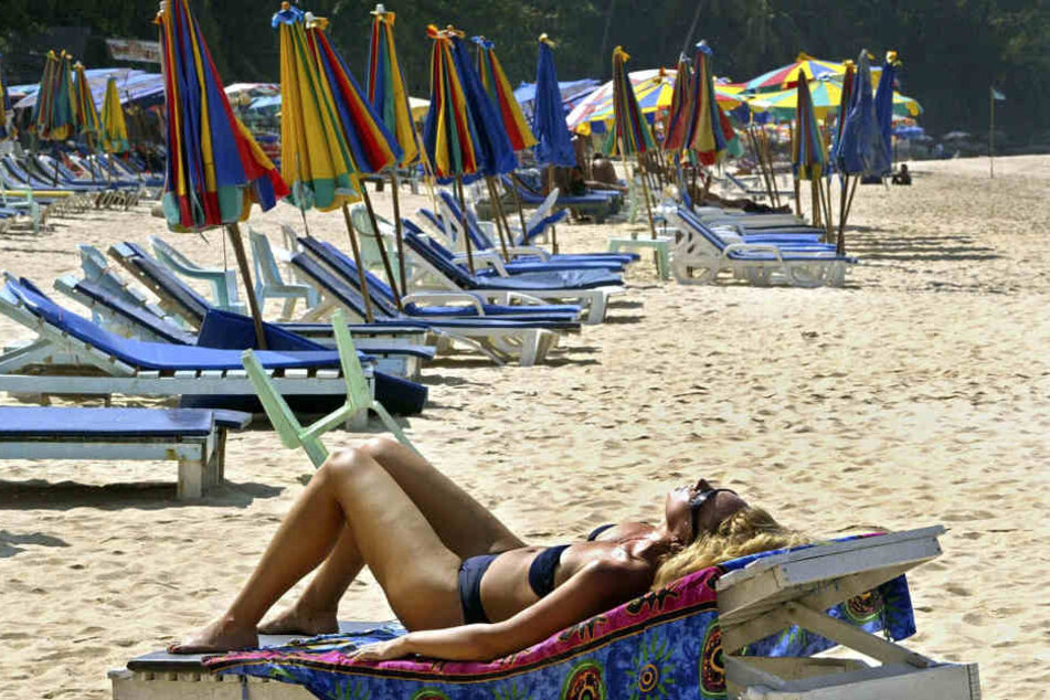 Auch an diesem Strand in Phuket ist das Rauchen verboten. (Symbolbild)