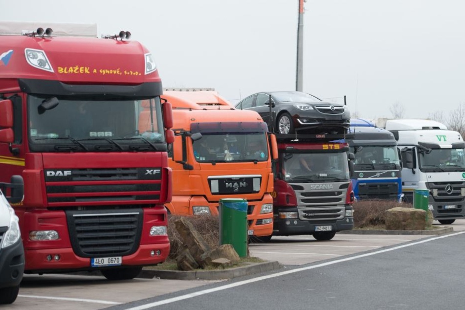 Transportunternehmen müssen ihre Laster stehen lassen, denn in Thüringen fehlen Fahrer.