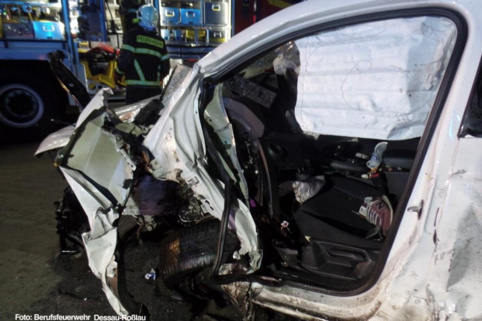 Die Fahrer des Opel und Seat wurden schwer verletzt.
