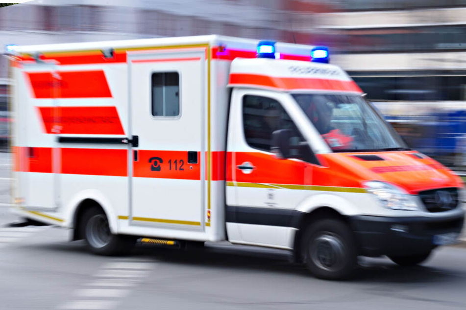 Zwei Menschen sind im Süden Thüringens bei zwei Unfällen ums Leben gekommen.